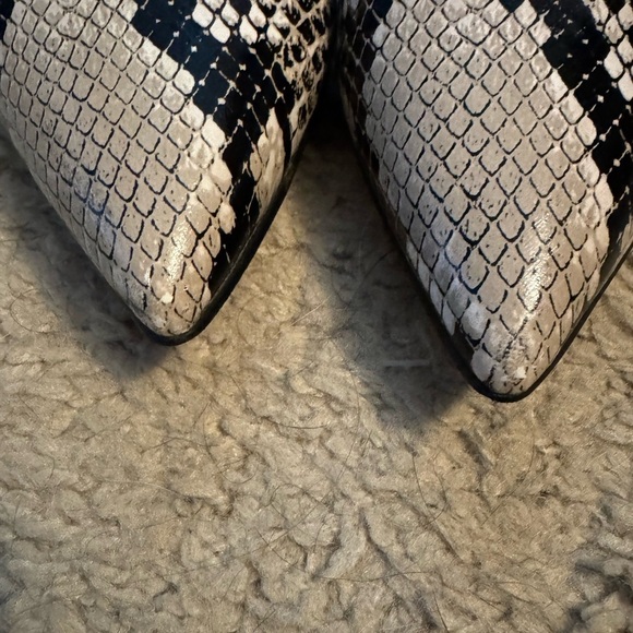 Marc Fisher Claire 2 Black Multi Snake Pointed-Toe Pumps - Picture 4 of 8